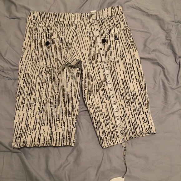 Volcom capris - Picture 6 of 6